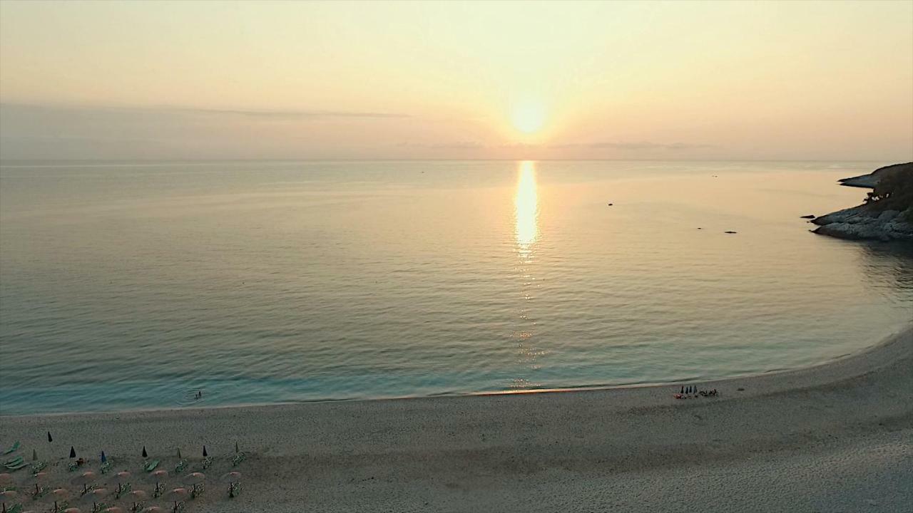 Papa Nero Beach House Agios Ioannis  Luaran gambar